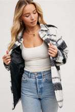 Load image into Gallery viewer, FLANNEL BUTTON DOWN SHACKET