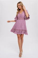 Load image into Gallery viewer, V-NECK LACE TRIM DRESS