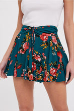 Load image into Gallery viewer, FLORAL PRINT MINI SKORT