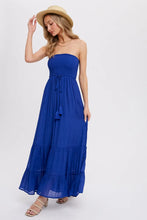 Load image into Gallery viewer, TIERED RUFFLE STRAPLESS MAXI DRESS