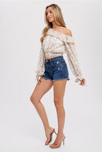 Load image into Gallery viewer, OFF SHOULDER FRILL BLOUSE