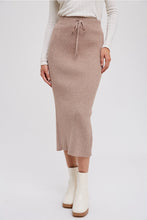 Load image into Gallery viewer, RIBBED KNIT MIDI SKIRT
