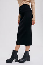 Load image into Gallery viewer, RIBBED KNIT MIDI SKIRT