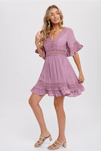 Load image into Gallery viewer, V-NECK LACE TRIM DRESS
