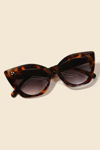 Load image into Gallery viewer, Cat Eye Acetate Sunglasses Set
