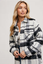 Load image into Gallery viewer, FLANNEL BUTTON DOWN SHACKET