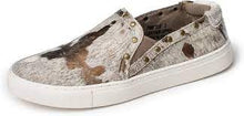 Load image into Gallery viewer, Bronze Pine Top Cowhide Sneaker