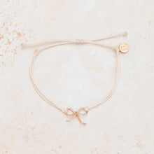 Load image into Gallery viewer, PURAVIDA BOW CHARM BRACELET