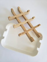 Load image into Gallery viewer, Zero Waste soap dish made of 100% bamboo and cornstarch