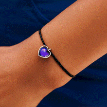 Load image into Gallery viewer, Puravida Heart Mood Charm Bracelet