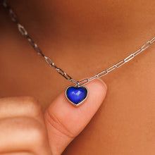 Load image into Gallery viewer, PURAVIDA Heart Mood Choker