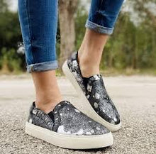 Load image into Gallery viewer, Pine Top Pewter Cowhide Sneaker