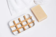 Load image into Gallery viewer, Zero Waste soap dish made of 100% bamboo and cornstarch