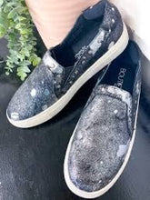 Load image into Gallery viewer, Pine Top Pewter Cowhide Sneaker
