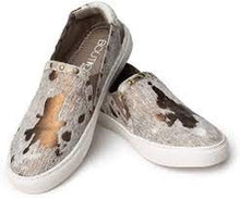 Load image into Gallery viewer, Bronze Pine Top Cowhide Sneaker