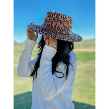 Load image into Gallery viewer, Leopard Vegan Fabric C.C Panama