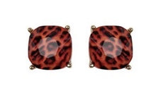 Load image into Gallery viewer, Cushion Cut Earrings