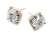 Load image into Gallery viewer, Cushion Cut Earrings