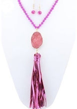 Load image into Gallery viewer, Druzy Stone Necklace Tassel