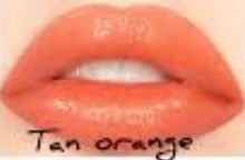 Load image into Gallery viewer, SLEEKY KISS PLUMPING LIP GLOSS