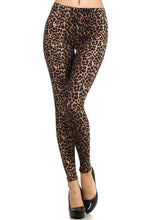 Load image into Gallery viewer, Buttery Soft Leopard Leggings

