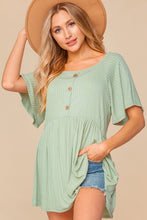 Load image into Gallery viewer, Haptics RIB FLUTTER SLEEVE BUTTON DOWN TOP