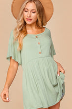 Load image into Gallery viewer, Haptics RIB FLUTTER SLEEVE BUTTON DOWN TOP