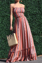 Load image into Gallery viewer, MAXI DRESS WITH SMOCKED TOP
