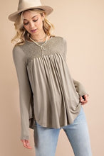Load image into Gallery viewer, LONG SLEEVE SMOCK TOP
