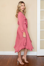 Load image into Gallery viewer, Satin long sleeved dress
