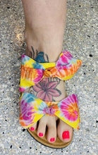 Load image into Gallery viewer, TIE DYE RIBBON BOW SANDALS
