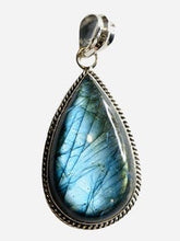 Load image into Gallery viewer, 925 Sterling Silver Oxidized Pendant Decorated with Labradorite
