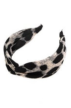 Load image into Gallery viewer, Leopard Print Knot Headband
