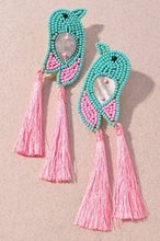 Load image into Gallery viewer, BIRD SEED BEAD TASSEL AND SHELL  EARRINGS
