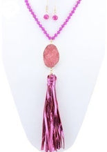 Load image into Gallery viewer, Druzy Stone Necklace Tassel
