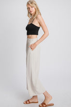Load image into Gallery viewer, Linen wide-leg pants
